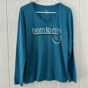 Life is good born to run long sleeve v-neck medium